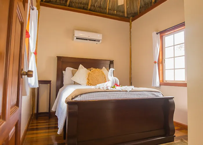Hidden Jewel Boutique Resort San Pedro (Ambergris Caye)